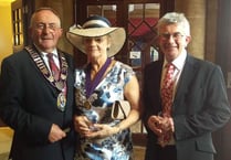 Mayor hosts civic ceremony
