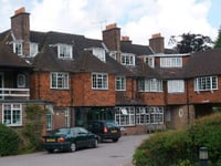 Plans to revamp Surrey's walk-in centres and minor injuries units 