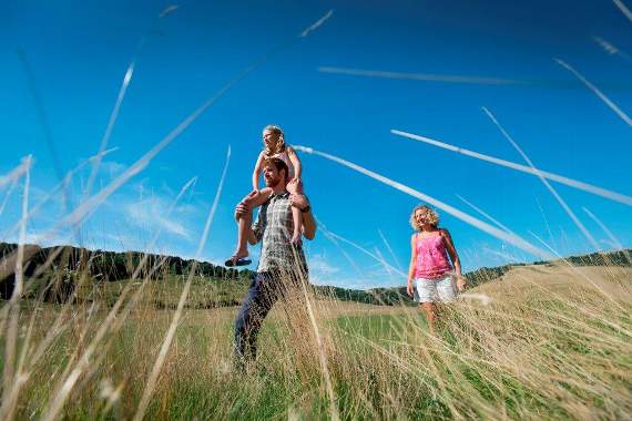 Free health and wellbeing activities at Queen Elizabeth Country Park