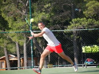 Chiddingfold man's tennis marathon is open to all