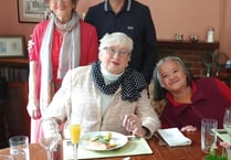 Ex-teachers and refugees enjoy lunch