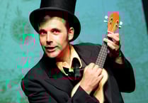 Comedian Rob Newman coming to Phoenix Theatre in Bordon