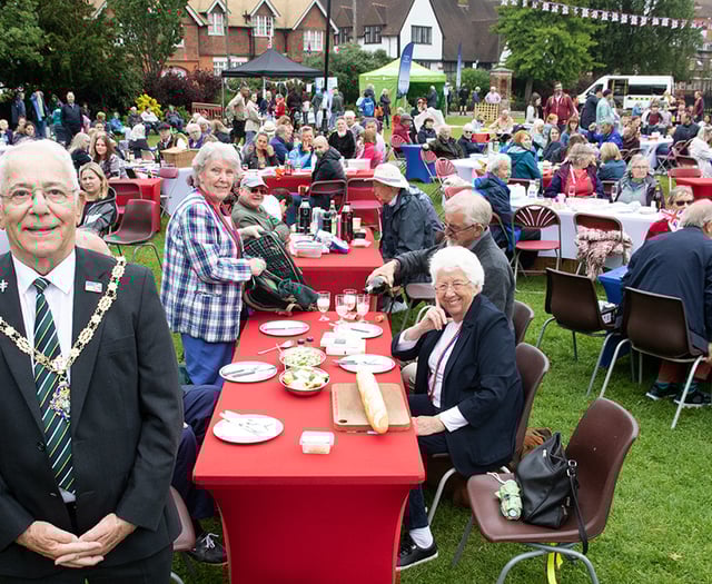 Mayor of Farnham: I am amazed by the spirit and generosity of people