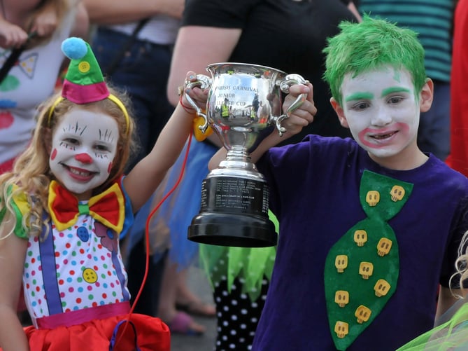 Farnham Photo Assignment
Location: Hale
Details: Hale Carnival 2019
Names:
Reporter:
Photographer: Ruth
Date: 6/7/2019