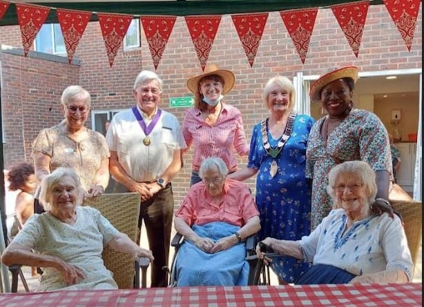 Haslemere mayor Cllr Jacquie Keen visited Chestnut View’s summer fete