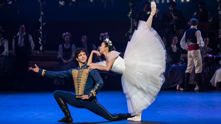 Isaac Hernández and Shiori Kase, Raymonda, English National Ballet.