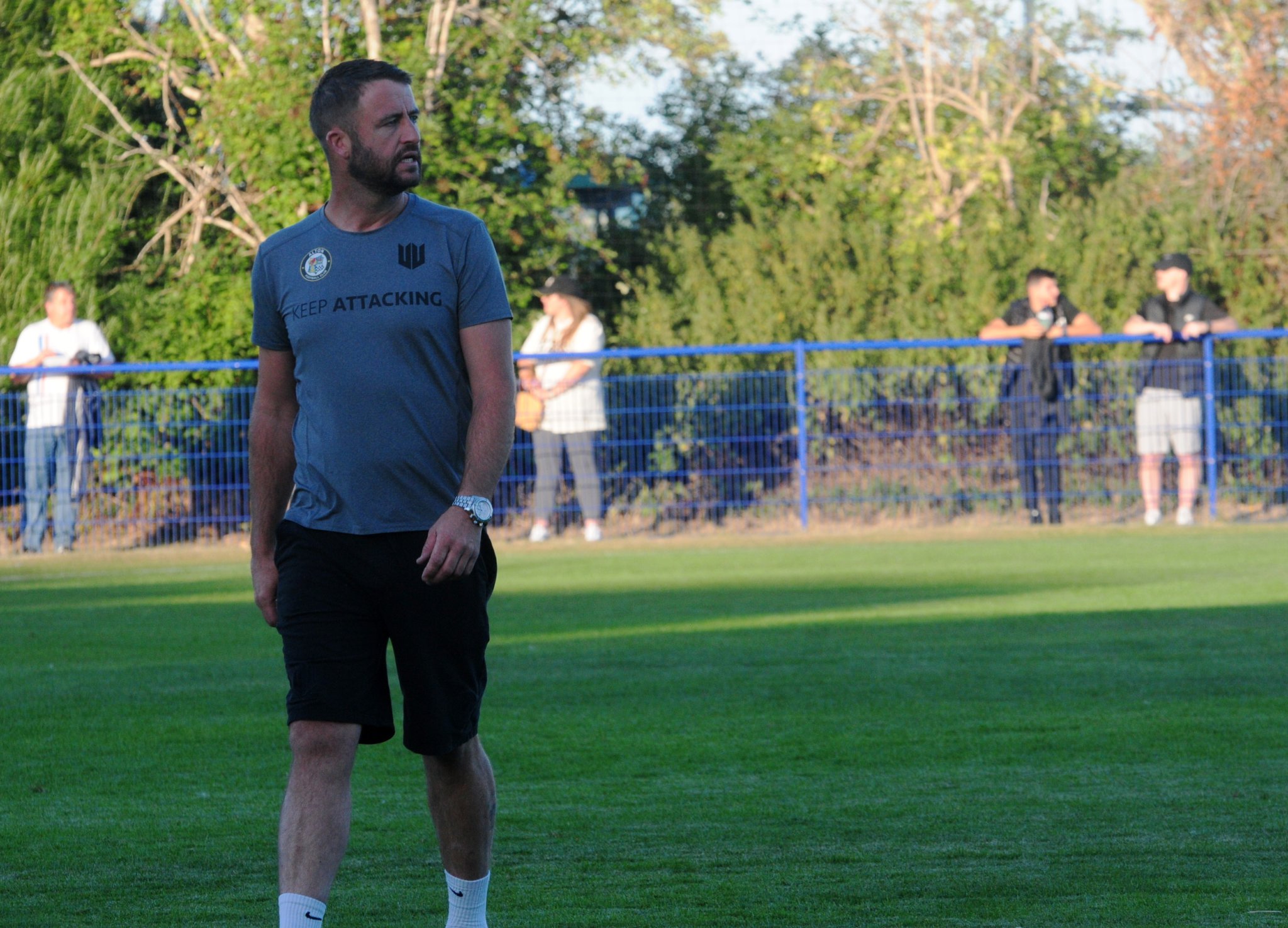 Brewers concede in stoppage time to end season with defeat