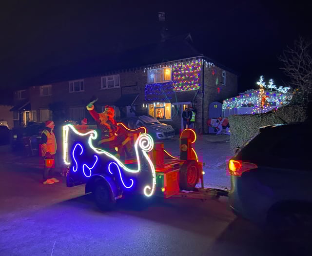 Video: Father Christmas spotted in The Chantrys and north-west Farnham