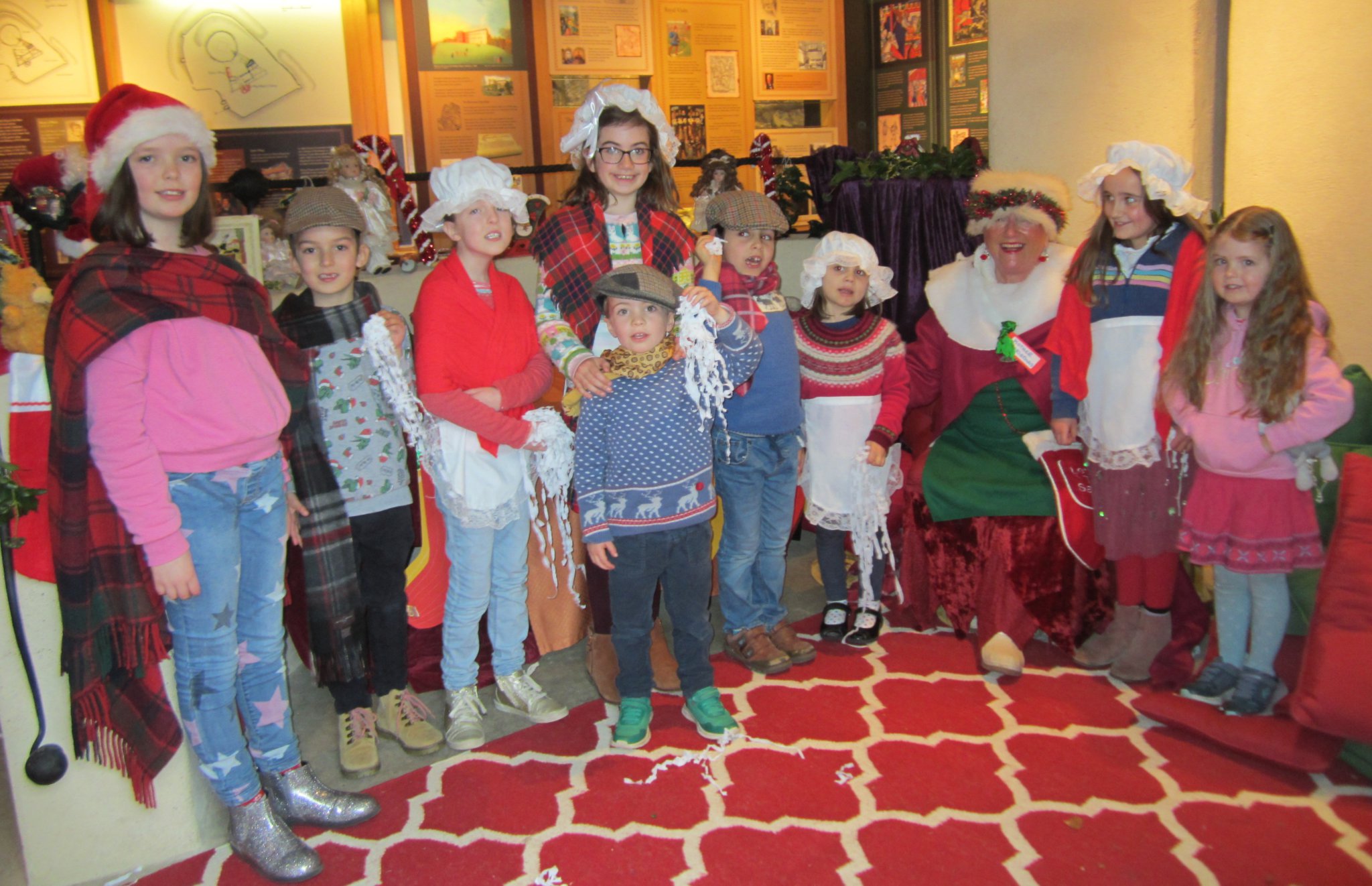 Gilly takes children to Christmases past