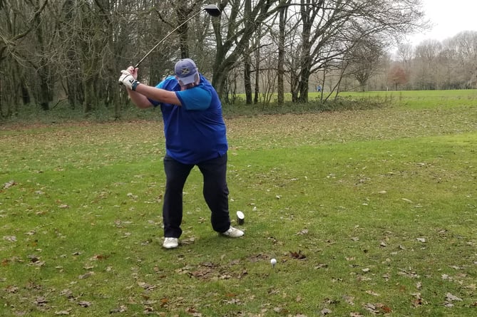 Alton Golf Club’s 2023 captain, Mark Reitzler, has driven into office