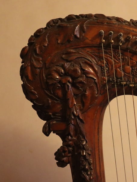 Harp believed to have belonged to Jane Austen's cousin and sister-in-law Eliza De Feullide.