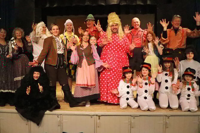 Churt Amateur Dramatic Society, Mother Goose, January 2023.