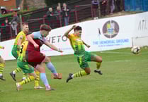 Paul Johnson urges Farnham to maintain standards after comfortable win