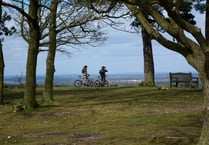 Lone women dog walkers flashed on Farnham and Aldershot commons