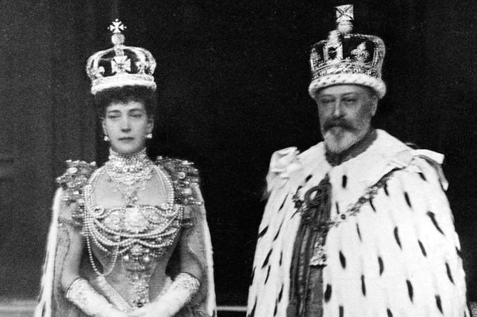 King Edward VII and Queen Alexandra in their coronation robes