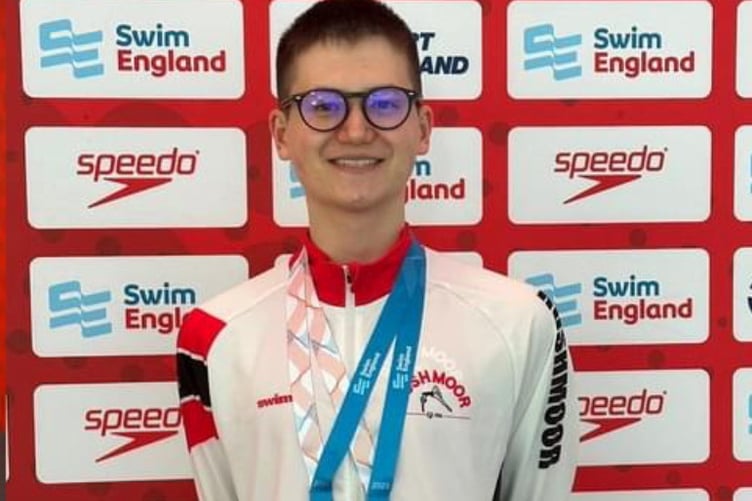 Ranjuo Tomblin with his medals