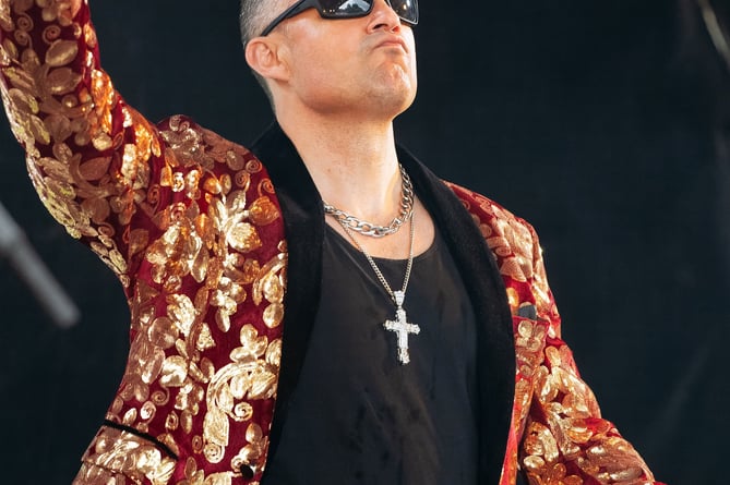Robbie Williams tribute He’s the One will perform in Farnham's Gostrey Meadow this June