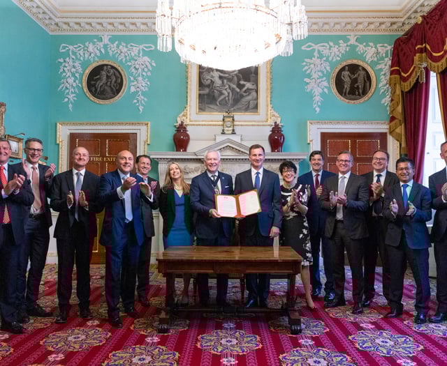 Opinion: While chancellor chats to City mates, the rest of us suffer