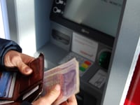 East Hampshire MP weighs up the pros and cons of going cashless