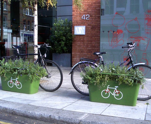Free adult cycle courses and PlantLock cycle stands arrive in Waverley
