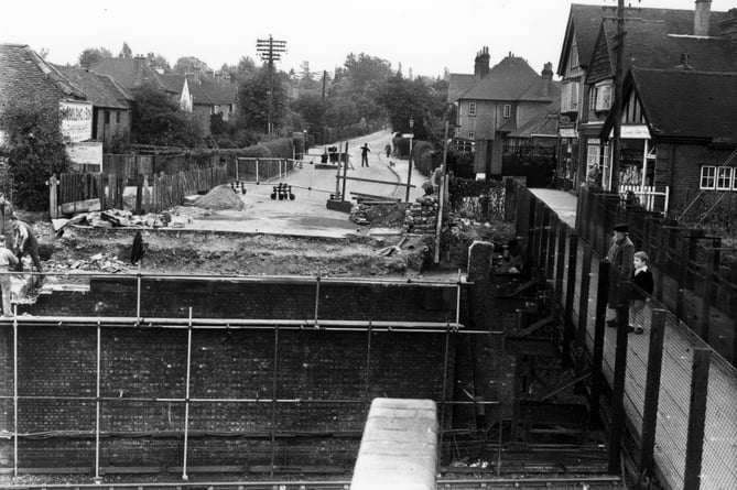 Firgrove Hill railway bridge rebuilding in 1950