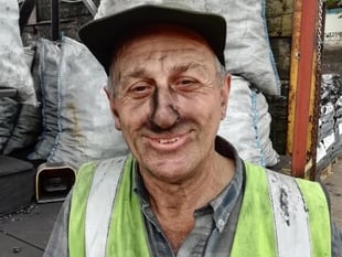 Coalman who warmed East Hampshire hearts for 48 years to retire