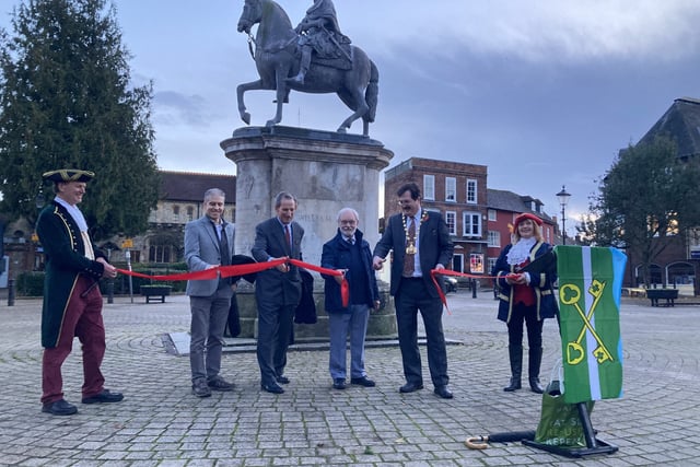 Restored statue of King William III "reopened" in Petersfield ceremony