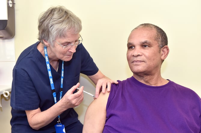 Hampshire and Isle of Wight ICB image to promote the Covid and flu vaccination programme.