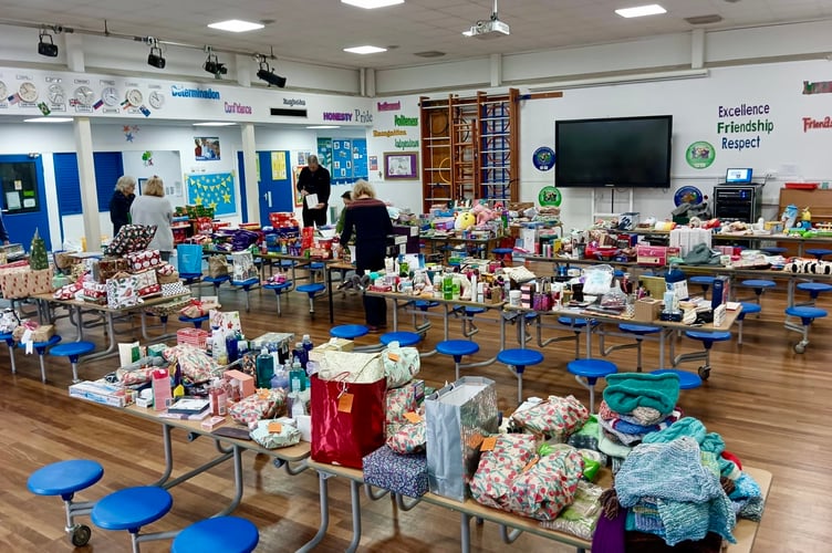 Liphook Food Bank delivers Christmas