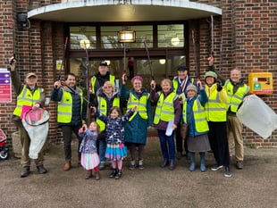 WATCH: Singing litter pickers make debut outside Petersfield Town Hall
