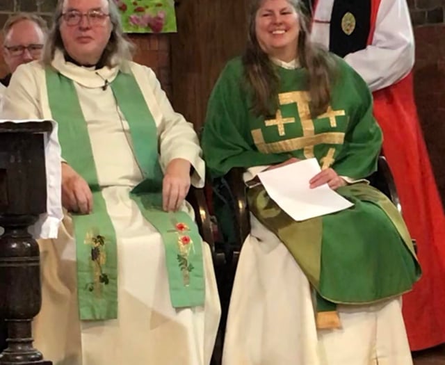 North Farnham Churches say goodbye to priests with retirement service
