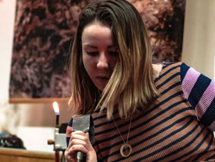 Irish glass artist is Farnham Craft Town’s first artist in residence
