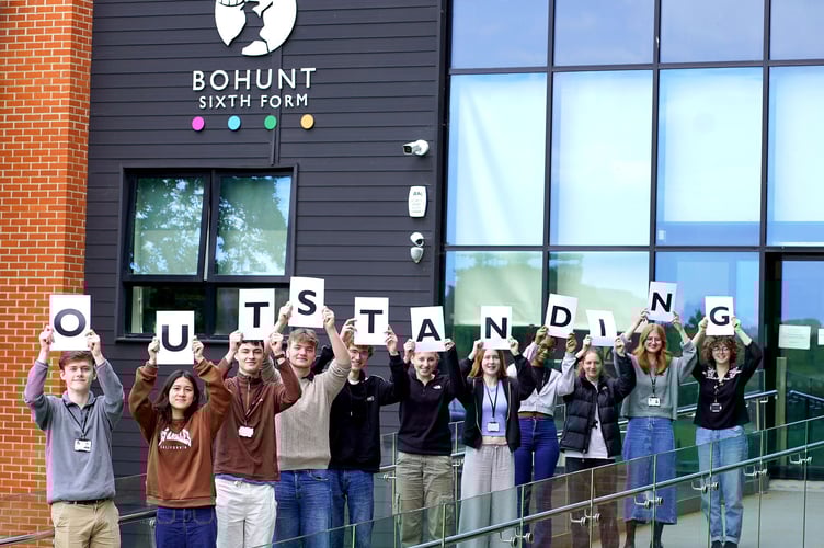 Bohunt School receives outstanding report