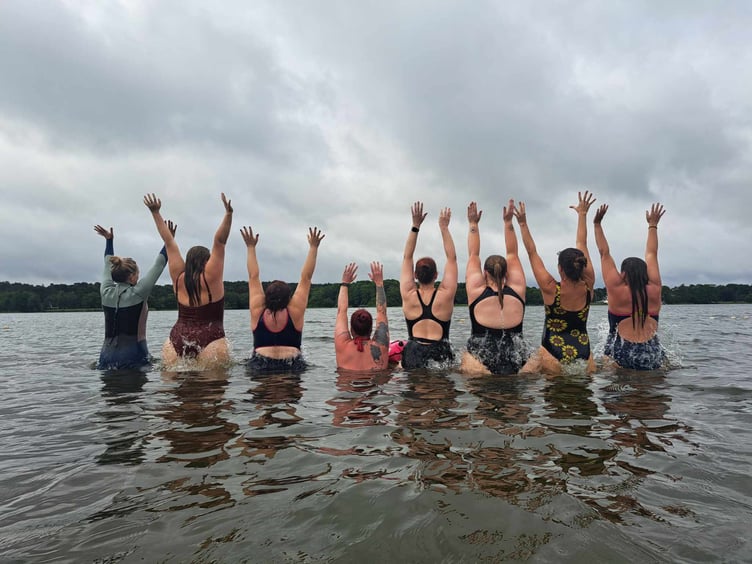 Mental Health Swims group braves the cold water at Frensham Ponds