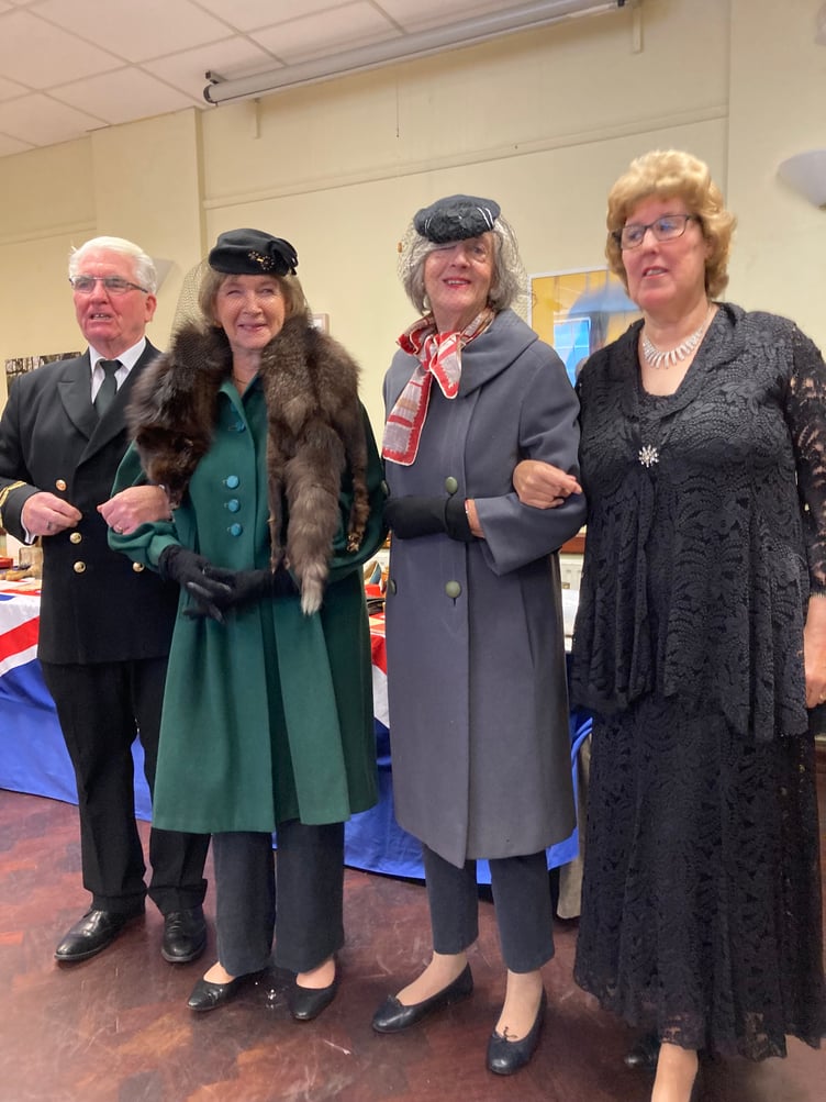 ‘Models’ Carolyn and Robyn flanked by Tony and Lizzie Gilks