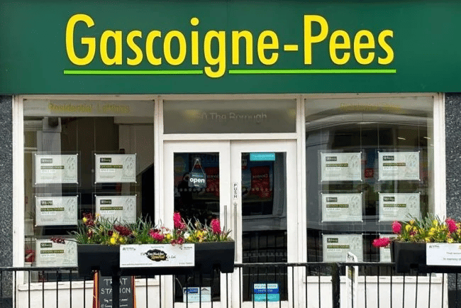 Gascoigne-Pees on the Borough in Farnham