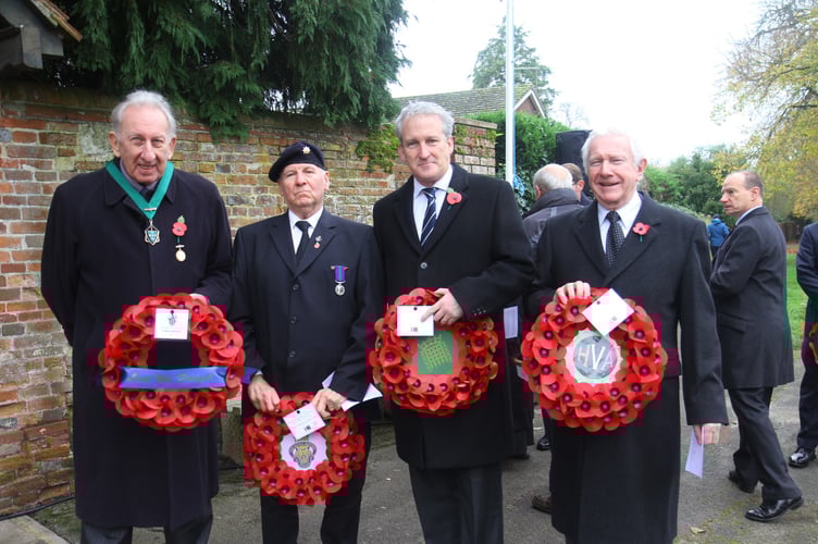 Damian Hinds Holybourne Remembrance Service