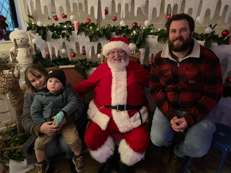 Daisy, Ralf, Santa and Doug