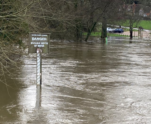 VIDEO: Flooding in Tilford, deep surface water on B3001 at Elstead