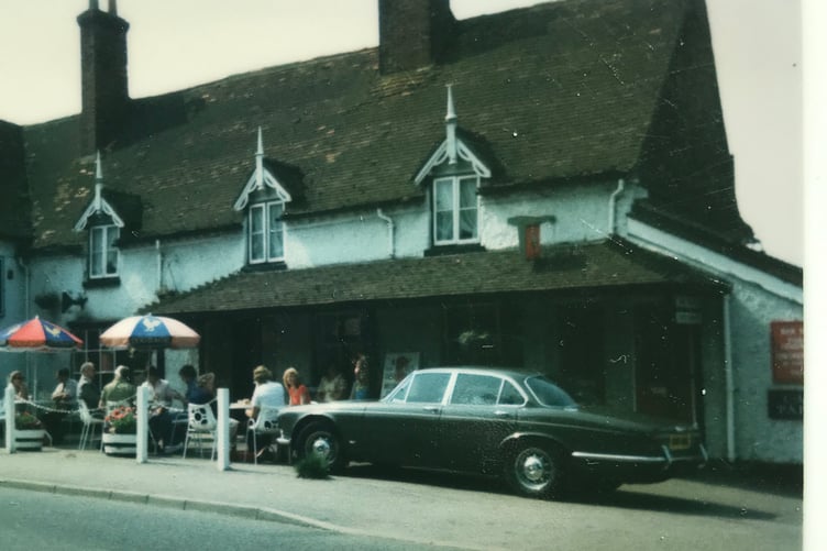 The Bear and Ragged in Wrecclesham in August 1980
