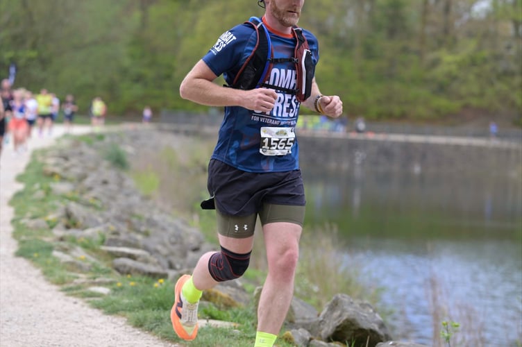 Former soldier Alan Stapleton  runs the Leeds half-marathon so other soldiers don't have to suffer like he did