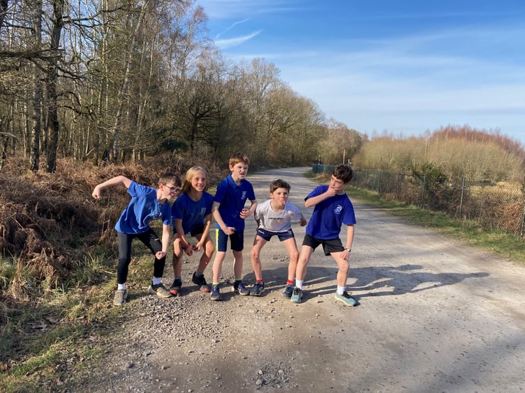 Five boys and their dads run 10km to support Cancer Research