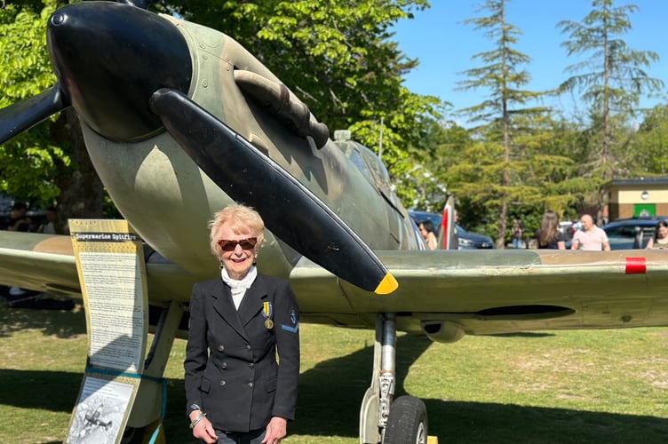 Veteran Jane Knox-Wilson, 98,  was guest of honour at the town’s VE Day celebration on Lion Green