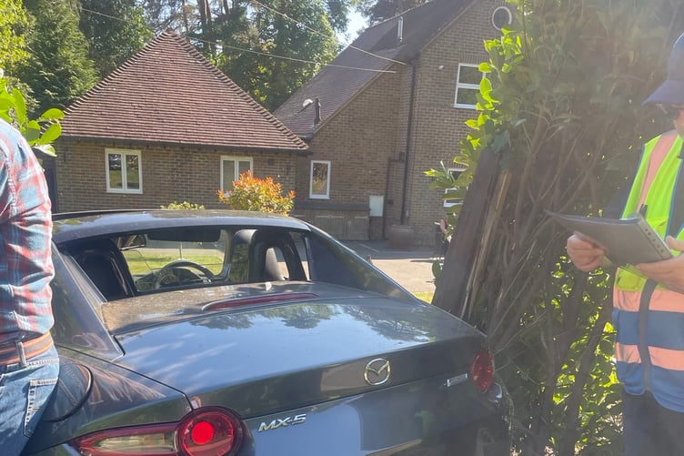 Mazda involved in an accident at Littleworth Crossroads