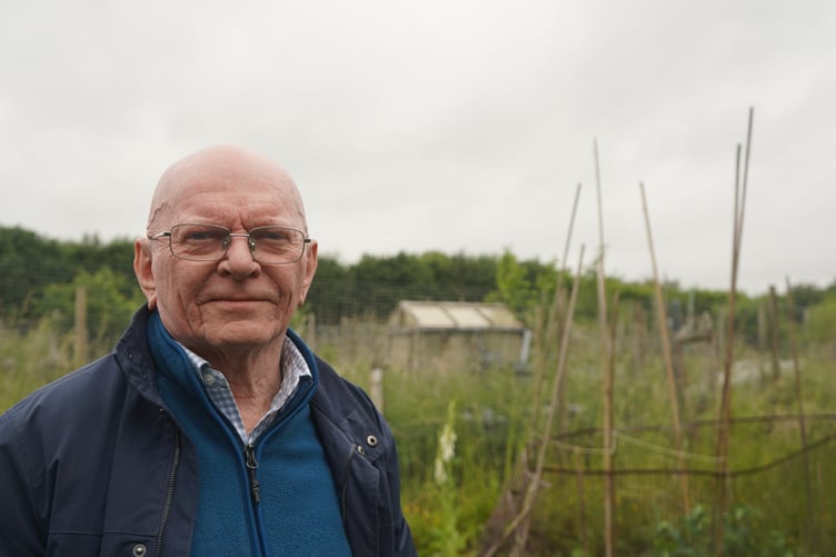 Alex Forsyth at Wrecclesham Recreation Ground Allotments