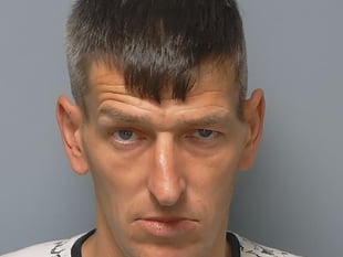 In the gutter: Rogue trader jailed after scamming Horndean woman