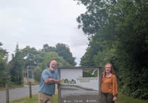 Bill Bailey passing through East Hampshire on City to Sea walk for Macmillan