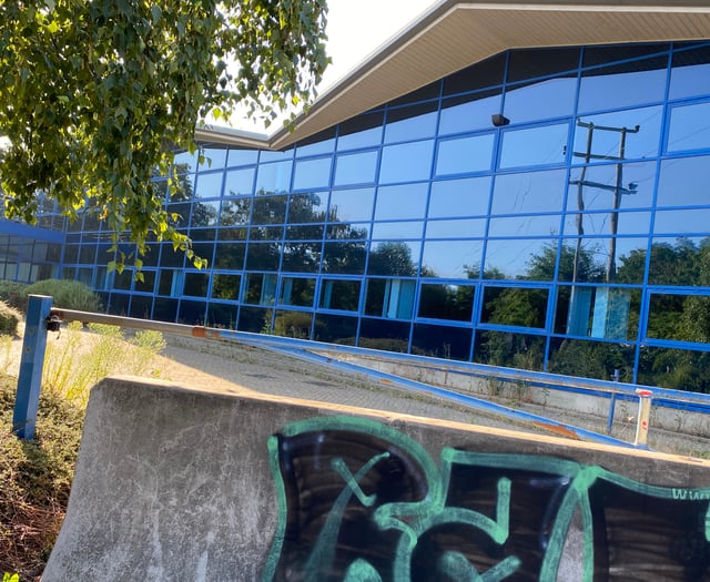 Waverley Borough Council planning applications up to 08/09/25