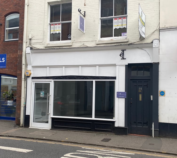 25 The Borough Farnham