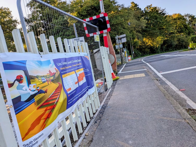 Liss Common Level Crossing